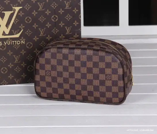 Official oldcobbler BAG LOUIS VUITTON TOILETRY 0701